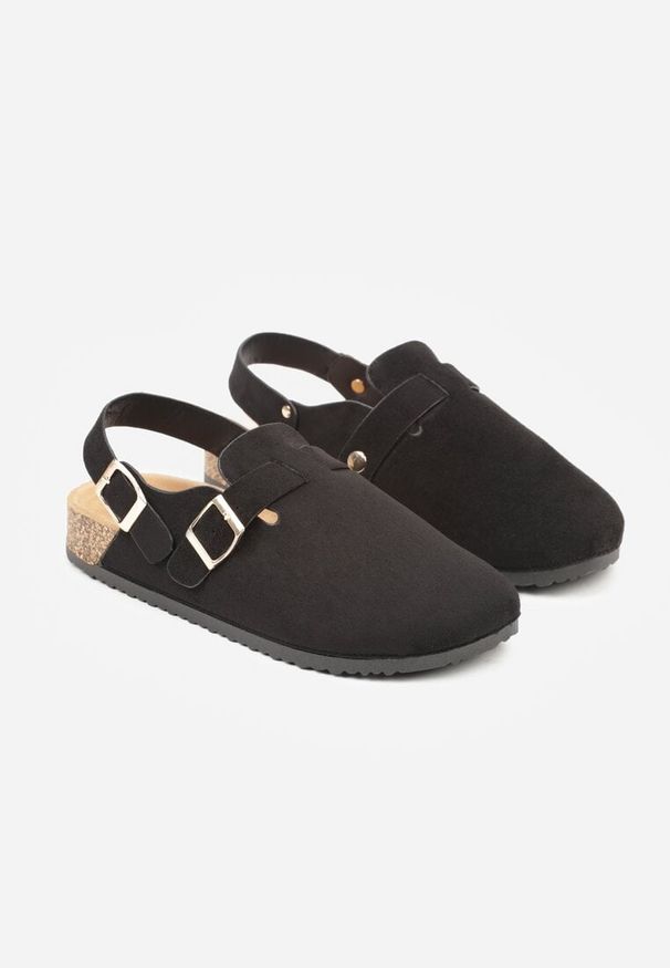 Renee - Czarne Sandały Typu Chodaki z Klamrami Silvermore. Okazja: na co dzień. Zapięcie: klamry. Kolor: czarny. Materiał: jeans. Styl: casual, street