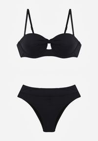 Born2be - Czarne Dwuczęściowe Bikini Na Plażę i Basen z Odpinanymi Ramiączkami i Ozdobnym Wycięciem Urilienne. Kolekcja: plus size. Kolor: czarny. Długość: długie #5