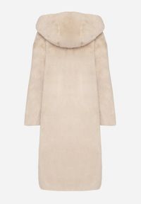 Born2be - Beżowy Płaszcz Pluszowy z Kapturem Zereta. Okazja: na co dzień, na imprezę. Typ kołnierza: kaptur. Kolor: beżowy. Materiał: jeans. Długość rękawa: długi rękaw. Długość: długie. Sezon: jesień, wiosna. Styl: casual, elegancki #7