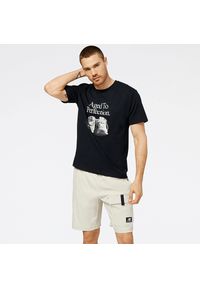 Koszulka męska New Balance MT23569BK – czarna. Kolor: czarny. Materiał: bawełna, materiał. Wzór: napisy #1
