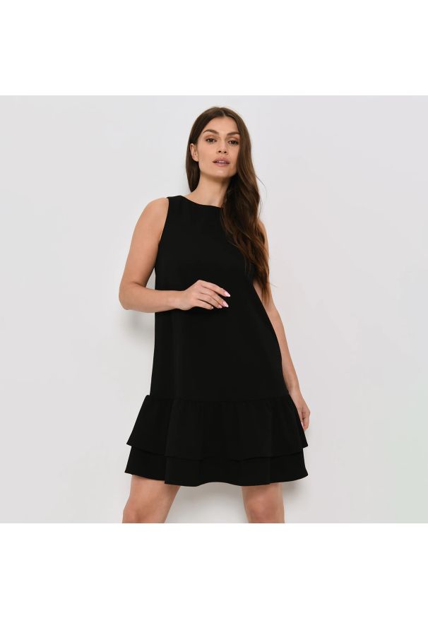 Mohito - Trapezowa sukienka Eco Aware - Czarny. Kolor: czarny. Typ sukienki: trapezowe