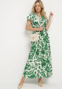 Born2be - Zielona Sukienka z Wiskozy o Kopertowym Kroju z Wiązanym Paskiem Perriana. Okazja: na co dzień. Typ kołnierza: dekolt w kształcie V. Kolor: zielony. Materiał: wiskoza. Długość rękawa: krótki rękaw. Sezon: wiosna, lato. Typ sukienki: kopertowe. Styl: elegancki, casual #2