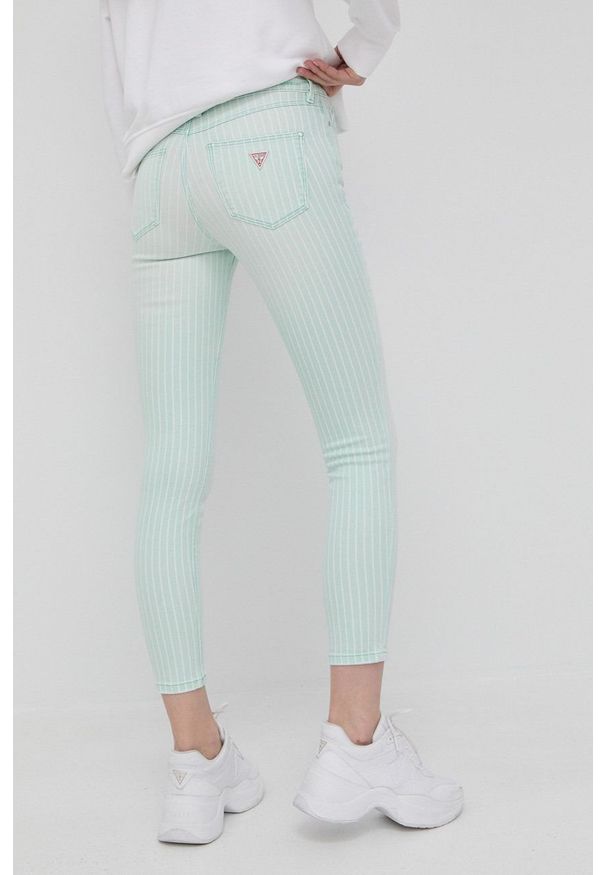 Guess jeansy damskie medium waist. Stan: podwyższony. Kolor: zielony