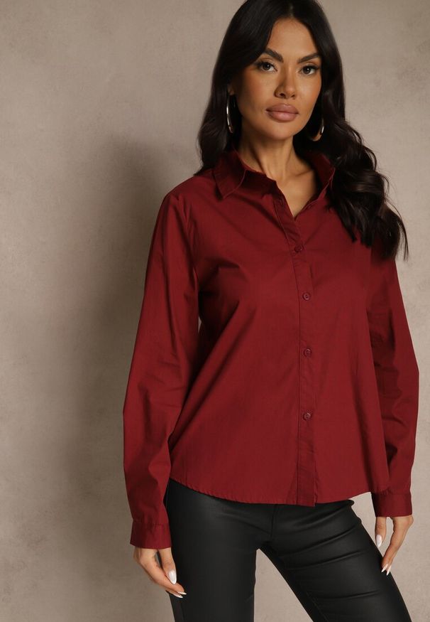Renee - Bordowa Koszula z Bawełny o Klasycznym Fasonie Lilianesa. Okazja: na co dzień. Typ kołnierza: kołnierzyk klasyczny. Kolor: czerwony. Materiał: bawełna. Długość rękawa: długi rękaw. Długość: długie. Styl: klasyczny