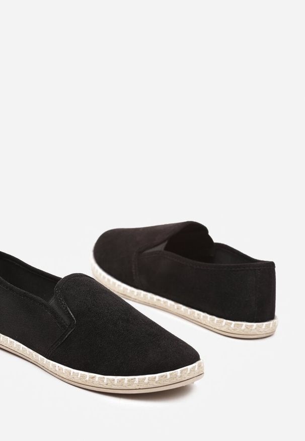 Born2be - Czarne Tenisówki Espadryle Slip On Na Płaskiej Podeszwie Liodelia. Zapięcie: bez zapięcia. Kolor: czarny. Materiał: materiał, jeans. Sezon: lato, wiosna. Obcas: na płaskiej podeszwie. Styl: klasyczny