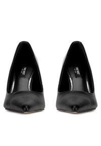 Nine West Szpilki WFA3045-1A Czarny. Kolor: czarny. Materiał: skóra. Obcas: na szpilce #5
