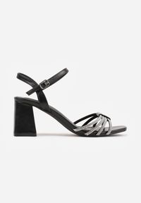 Renee - Czarne Sandały Ozdobione Paskami z Cyrkoniami i Kwadratowym Obcasie Zitalia. Okazja: na co dzień. Zapięcie: pasek. Kolor: czarny. Materiał: jeans. Wzór: aplikacja. Obcas: na obcasie. Styl: casual. Wysokość obcasa: średni #7