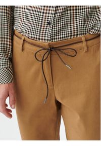 Tatuum Spodnie materiałowe Amiso T2319.142 Brązowy Slim Fit. Kolor: brązowy. Materiał: bawełna #6