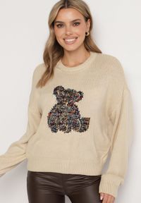 Born2be - Beżowy Sweter z Wiskozy Ozdobiony Misiem i Cekinami Lilimi. Okazja: na co dzień. Kolor: beżowy. Materiał: wiskoza. Długość rękawa: długi rękaw. Długość: długie. Wzór: aplikacja. Styl: klasyczny, elegancki, casual #3