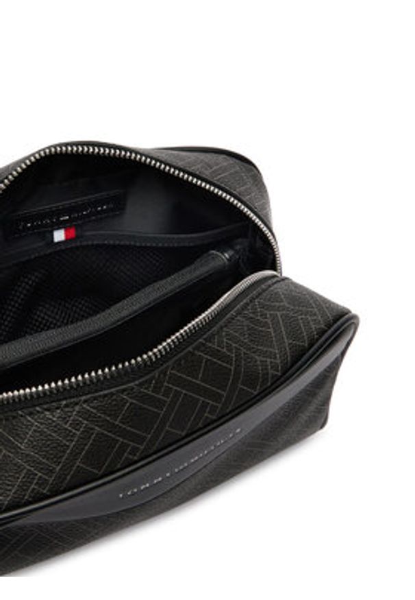 TOMMY HILFIGER - Tommy Hilfiger Kosmetyczka Th Flag Monogram Washbag AM0AM14298 Czarny. Kolor: czarny. Materiał: skóra
