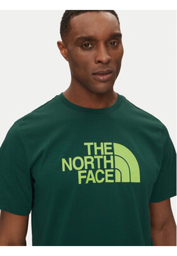The North Face T-Shirt Easy NF0A8A6C Zielony Regular Fit. Kolor: zielony. Materiał: bawełna