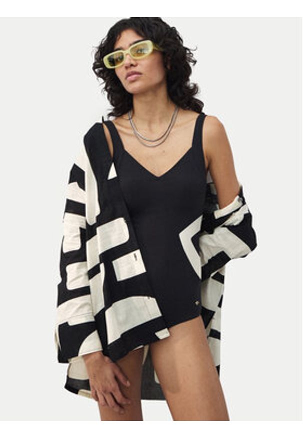 Triumph Koszula Summer 10222569 Czarny Oversize. Kolor: czarny. Materiał: bawełna