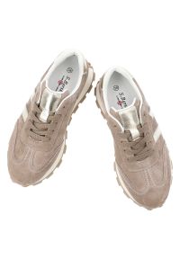 Sneakersy damskie S.Barski, sportowy fason niska cholewka sznurowane dopasowanie miękka wkładka elastyczna podeszwa amortyzująca lekka konstrukcja, b. Okazja: na co dzień. Wysokość cholewki: przed kostkę. Zapięcie: sznurówki. Kolor: beżowy. Materiał: zamsz. Szerokość cholewki: normalna. Styl: sportowy #4