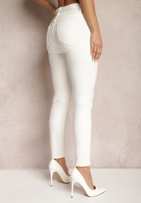 Renee - Białe Jeansy o Dopasowanym Fasonie Skinny Vlegge. Kolor: biały #5