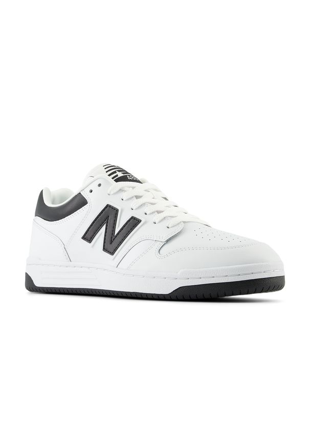 Buty unisex New Balance BB480LBK – białe. Okazja: na co dzień. Kolor: biały. Materiał: materiał, syntetyk, dresówka, skóra. Szerokość cholewki: normalna. Sport: turystyka piesza