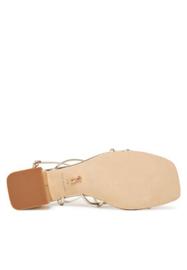 Steve Madden Sandały Remmi SM11003296 Złoty. Kolor: złoty. Materiał: skóra