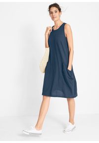 bonprix - Sukienka z bawełnianego dżerseju z kieszeniami. Kolor: niebieski. Materiał: jersey, bawełna. Długość rękawa: bez rękawów #1