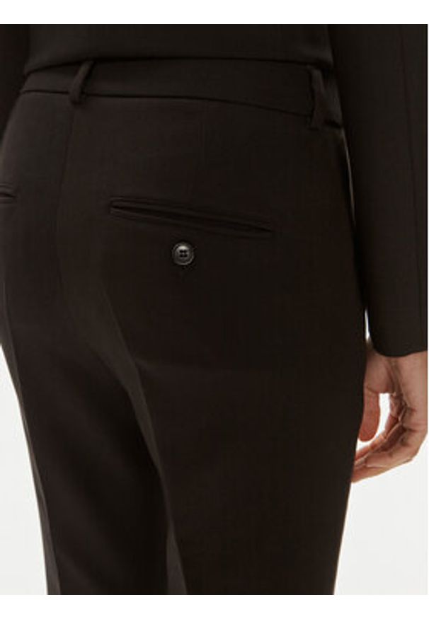Weekend Max Mara Spodnie materiałowe Freda 2425136031 Czarny Regular Fit. Kolor: czarny. Materiał: syntetyk