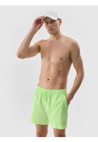 4f - Spodenki plażowe męskie - zielone. Kolor: zielony. Materiał: włókno, syntetyk, elastan, materiał. Długość: krótkie