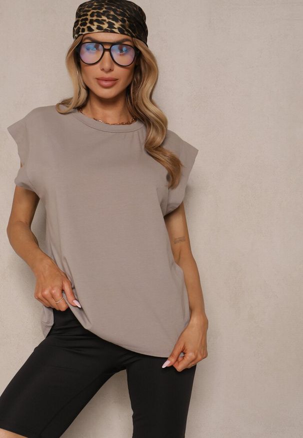 Renee - Brązowy Top z Bawełny Ozdobiony Falbanką Galanetia. Okazja: na co dzień, na spacer. Kolor: brązowy. Materiał: bawełna. Wzór: aplikacja. Styl: klasyczny, casual