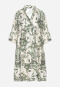 Born2be - Zielono-Beżowa Rozkloszowana Sukienka z Lnem z Metalicznym Nadrukiem Filasenia. Okazja: na spacer. Typ kołnierza: kołnierz z falbankami, dekolt w kształcie V. Kolor: zielony. Materiał: len. Wzór: nadruk. Sezon: lato. Styl: elegancki #7