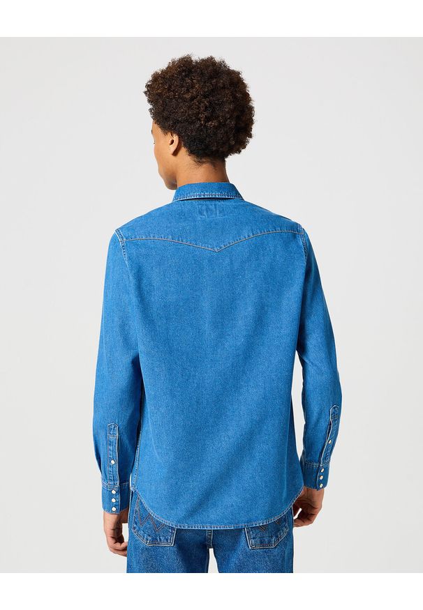 Wrangler - MĘSKA KOSZULA JEANSOWA WESTERN SHIRT MID STONE 112357215 W5B4014179. Materiał: jeans