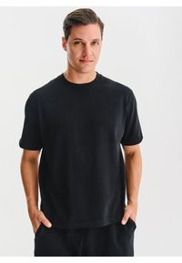 Pako Lorente - PAKO LORENTE - Czarny t-shirt oversize. Okazja: na co dzień. Kolor: czarny, brązowy, biały. Materiał: bawełna. Styl: casual #9