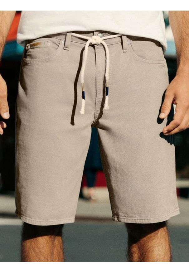 Sinsay - Szorty jeansowe - zielony. Kolor: zielony. Materiał: jeans
