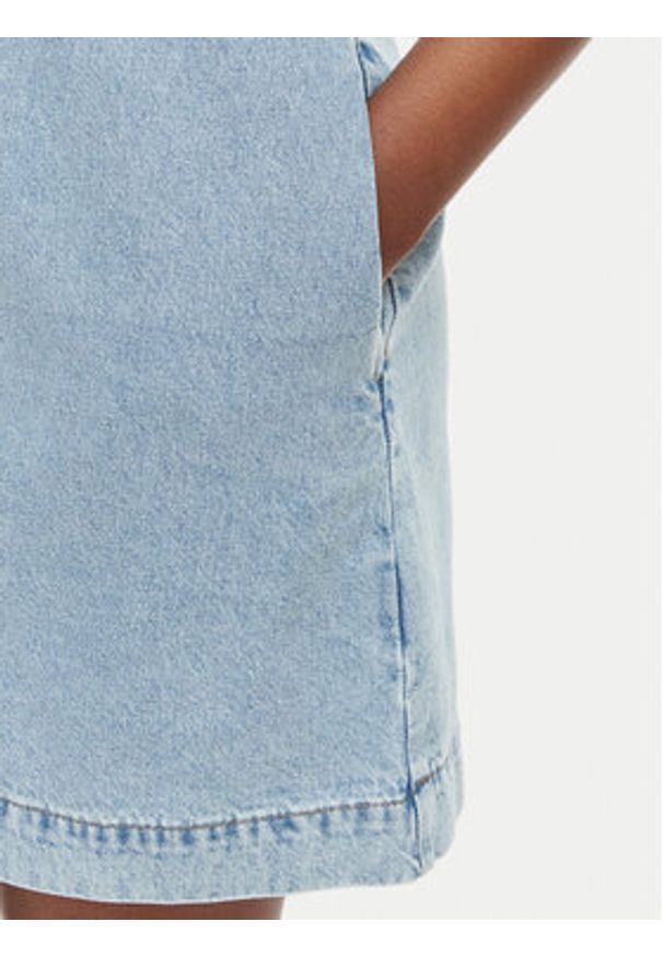 Calvin Klein Jeans Sukienka jeansowa LV047F499G Niebieski Regular Fit. Kolor: niebieski. Materiał: bawełna