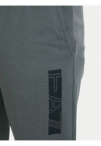 EA7 Emporio Armani Spodnie dresowe 7M002422 AF13512 M8011 Szary Slim Fit. Kolor: szary. Materiał: bawełna #2