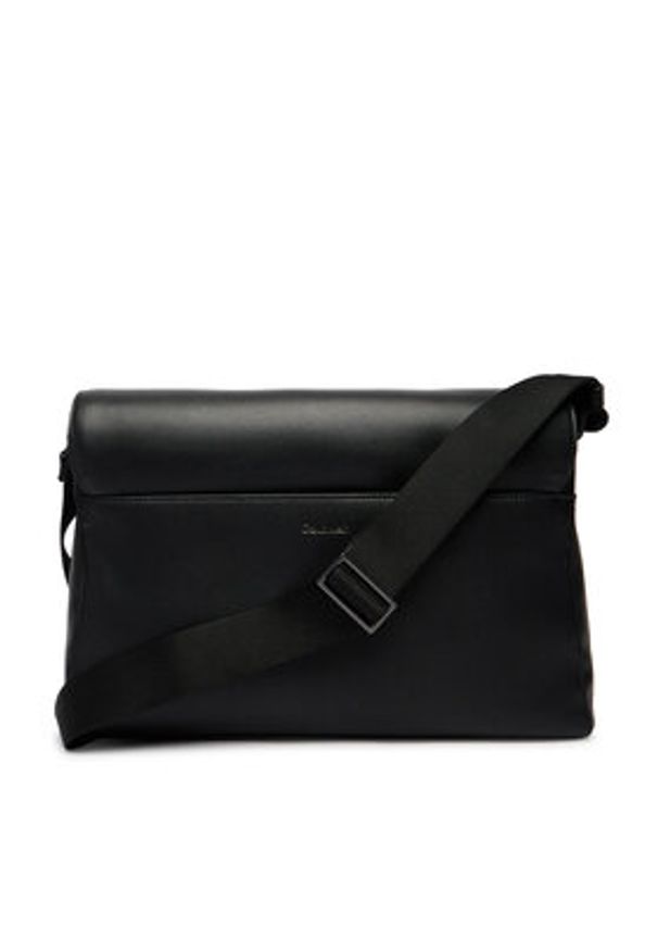 Calvin Klein Saszetka Emblem Hw Flap Messenger LV04D3299G Czarny. Kolor: czarny. Materiał: skóra