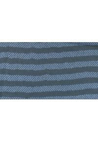 Lekki Szalik Wiosenno-Jesienny - Teer - Niebieski w Pasy. Okazja: na spacer. Kolor: niebieski. Materiał: poliester, wiskoza. Wzór: prążki, paski. Sezon: wiosna, jesień. Styl: elegancki #4