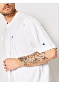Champion T-Shirt Small C Logo 216548 Biały Muscle Fit. Kolor: biały. Materiał: bawełna #4