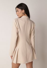 Born2be - Beżowa Sukienka o Kroju Marynarki VICES z Poduszkami w Ramionach Serlina. Okazja: na co dzień. Kolor: beżowy. Styl: elegancki, klasyczny, casual #3