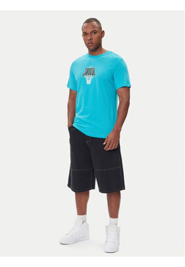 Nike T-Shirt HJ3466 345 Turkusowy Regular Fit. Kolor: turkusowy. Materiał: syntetyk