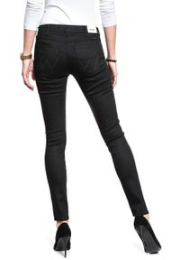 Wrangler - WRANGLER CORYNN PERFECT BLACK W25FCK81H. Wzór: jednolity, aplikacja #8