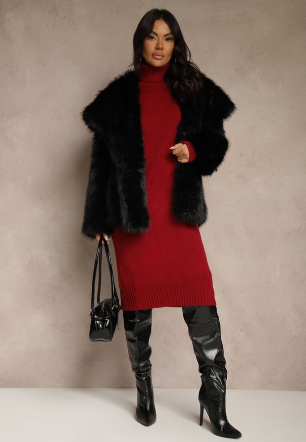 Renee - Bordowa Sweterkowa Sukienka z Bawełną i Golfem Reinaria. Okazja: na co dzień. Typ kołnierza: golf. Kolor: czerwony. Materiał: bawełna. Styl: casual