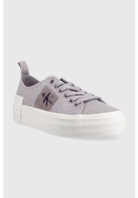 Calvin Klein Jeans tenisówki BOLD VULC FLATF LACE damskie kolor fioletowy YW0YW01039. Nosek buta: okrągły. Zapięcie: sznurówki. Kolor: fioletowy. Obcas: na platformie. Styl: klasyczny #2