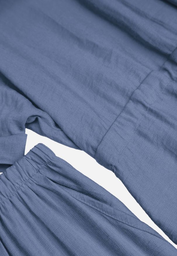 Renee - Niebieski Komplet z Wiskozy Spodnie Wide Leg i Bluzka ze Ściągaczem w Talii Daemnell. Kolor: niebieski. Materiał: wiskoza