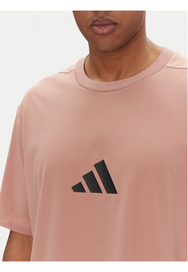 Adidas - adidas T-Shirt Z.N.E. JC5480 Różowy Loose Fit. Kolor: różowy. Materiał: syntetyk