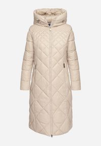 Born2be - Beżowa Długa Pikowana Kurtka z Kapturem Sisilara. Okazja: na co dzień, na spacer. Typ kołnierza: kaptur. Kolor: beżowy. Długość: długie. Sezon: zima, jesień. Styl: klasyczny, casual, elegancki #4