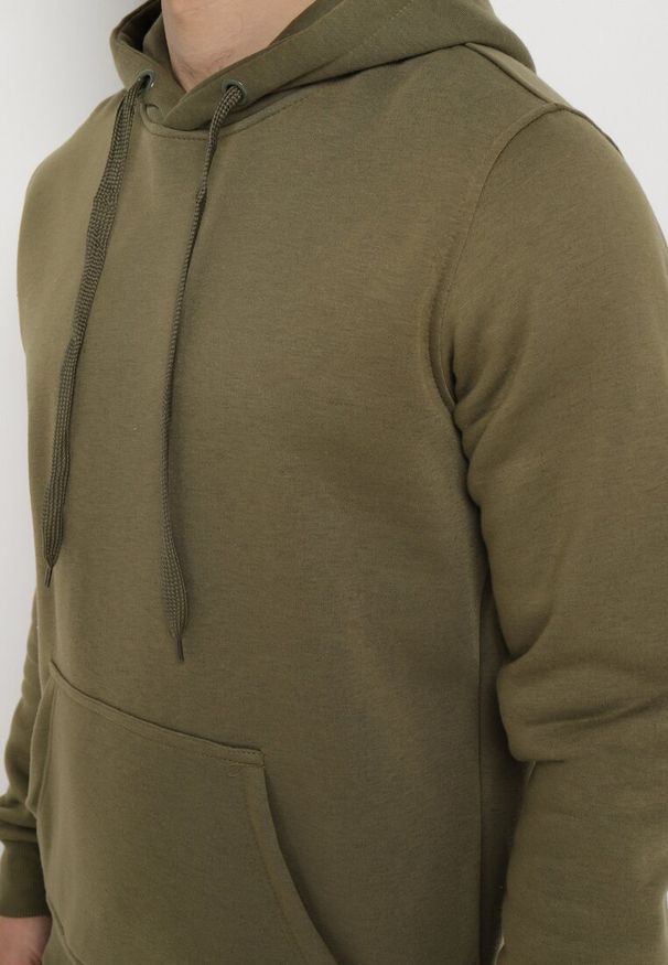 Born2be - Ciemnozielona Bluza Evoire. Okazja: na co dzień. Typ kołnierza: kaptur. Kolor: zielony. Styl: casual