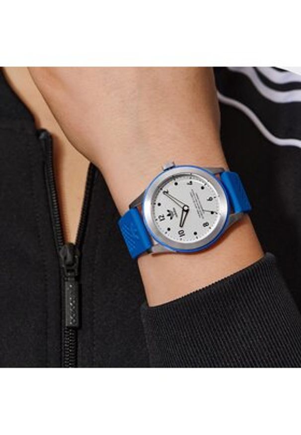 adidas Originals Zegarek Code Three Watch AOSY23032 Srebrny. Kolor: srebrny
