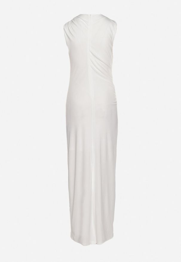 Born2be - Biała Maxi Sukienka Dopasowana z Ozdobnymi Marszczeniami Dorsalinna. Okazja: do pracy, na spotkanie biznesowe. Kolor: biały. Sezon: wiosna, lato. Typ sukienki: dopasowane. Styl: klasyczny, biznesowy, elegancki. Długość: maxi