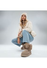 Big-Star - Beżowe Śniegowce Big Star Ocieplane Obuwie Damskie. Okazja: na co dzień. Kolor: beżowy. Materiał: zamsz, futro. Szerokość cholewki: normalna. Sezon: zima. Styl: elegancki, casual #6
