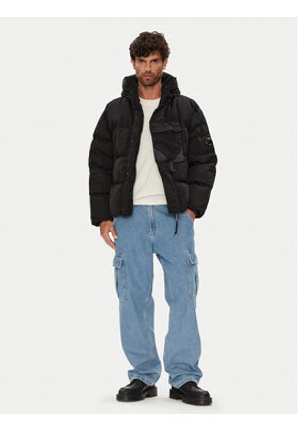 C.P. Company Kurtka puchowa 19CMOW013A006369M Czarny Regular Fit. Kolor: czarny. Materiał: syntetyk