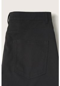 mango - Mango Spodnie damskie kolor czarny proste high waist. Okazja: na co dzień. Stan: podwyższony. Kolor: czarny. Materiał: włókno. Styl: casual #4