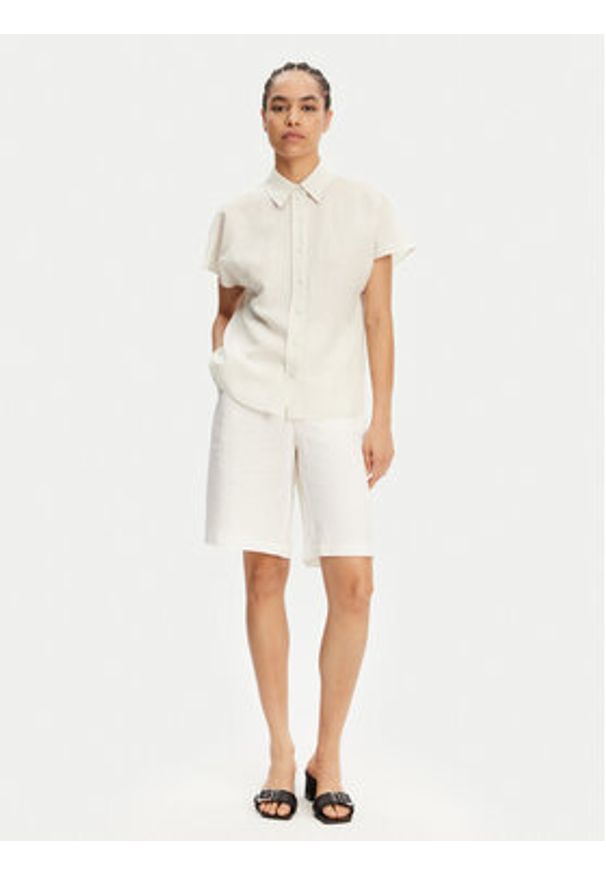 BOSS Bermudy 50537403 Biały Relaxed Fit. Kolor: biały. Materiał: wiskoza