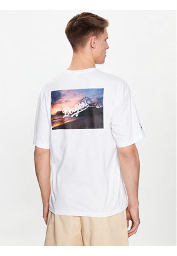 Champion T-Shirt 218923 Biały Relaxed Fit. Kolor: biały. Materiał: bawełna