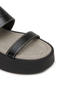 Armani Exchange Sandały XDP054 XV921 00002 Czarny. Kolor: czarny. Materiał: skóra #3